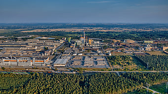 Mondi Świecie containerboard paper mill from above