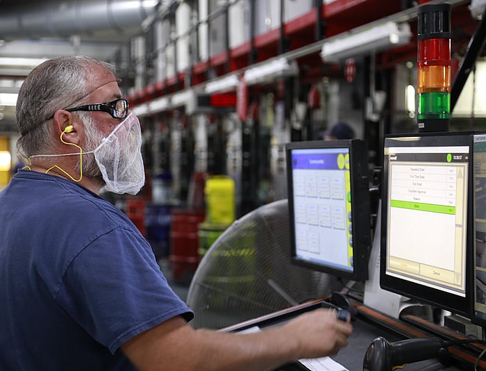 mondi worker marking sample